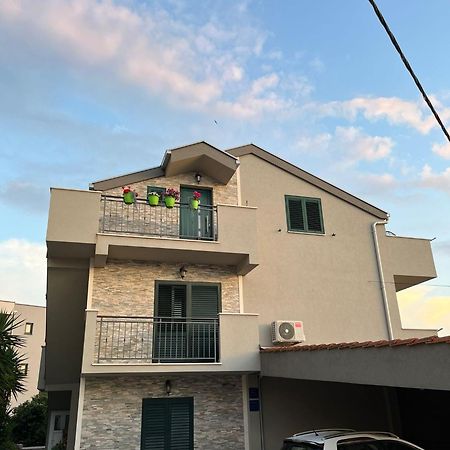 Apartmani Mm Trogir Exterior foto